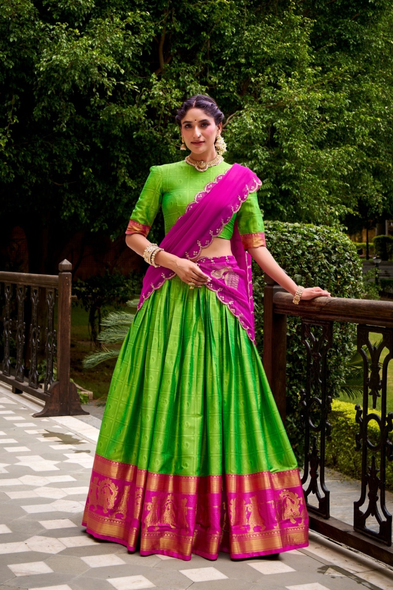 Parrot Green