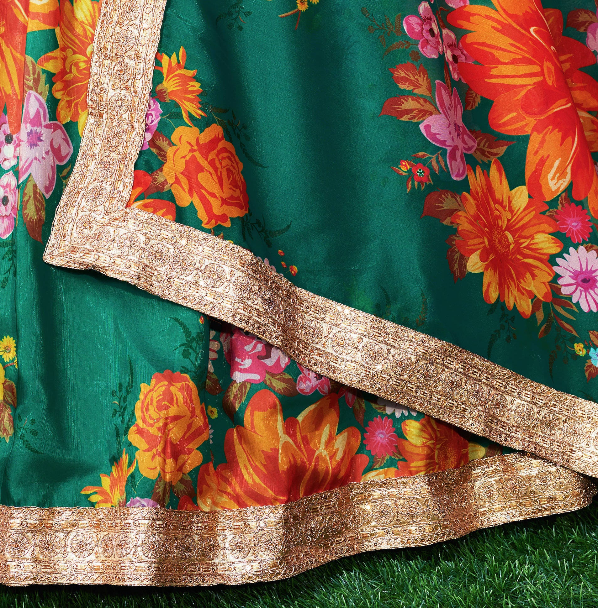 Floral Digital Printed Organza Bridal Lehenga Choli with Sequins
