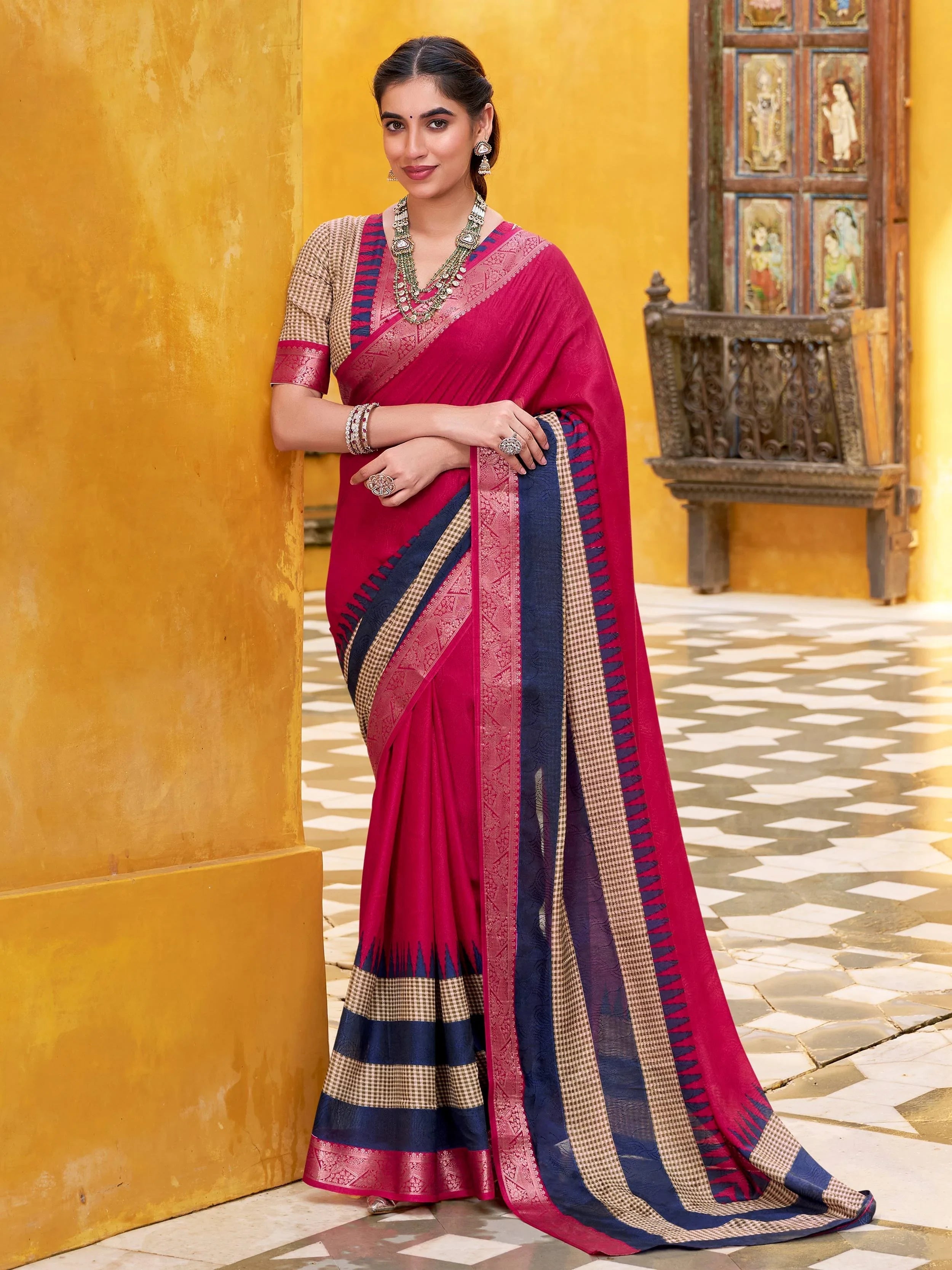 Pink Cotton Printed Traditional Saree With Blouse