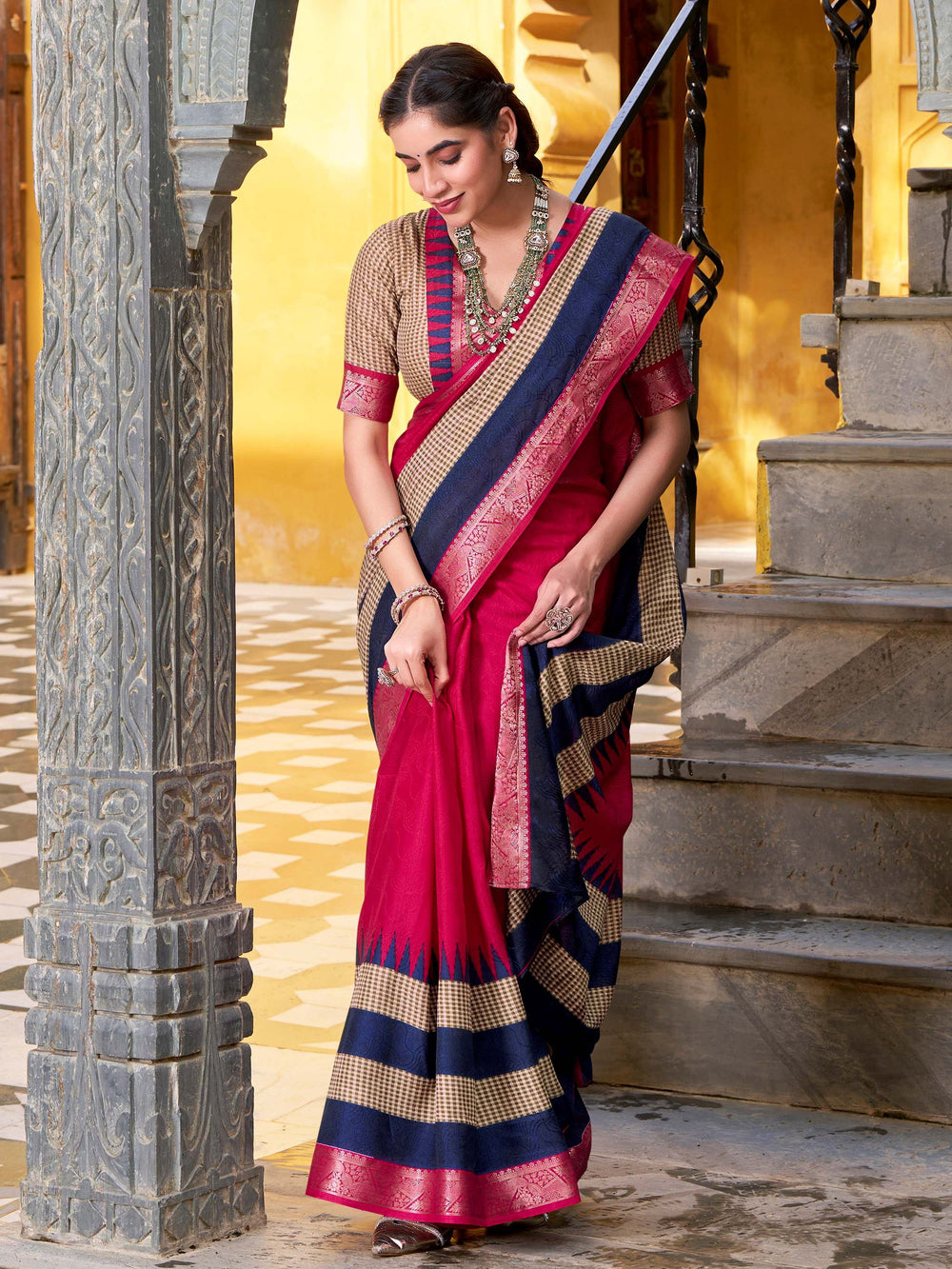 Pink Cotton Printed Traditional Saree With Blouse
