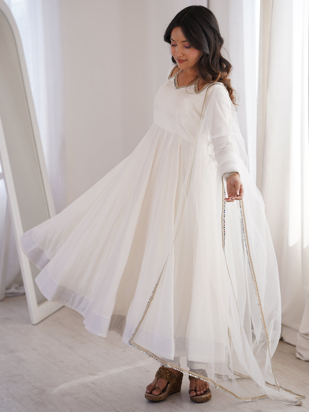 White Stunning Georgette Wedding Wear Anarakali Suit