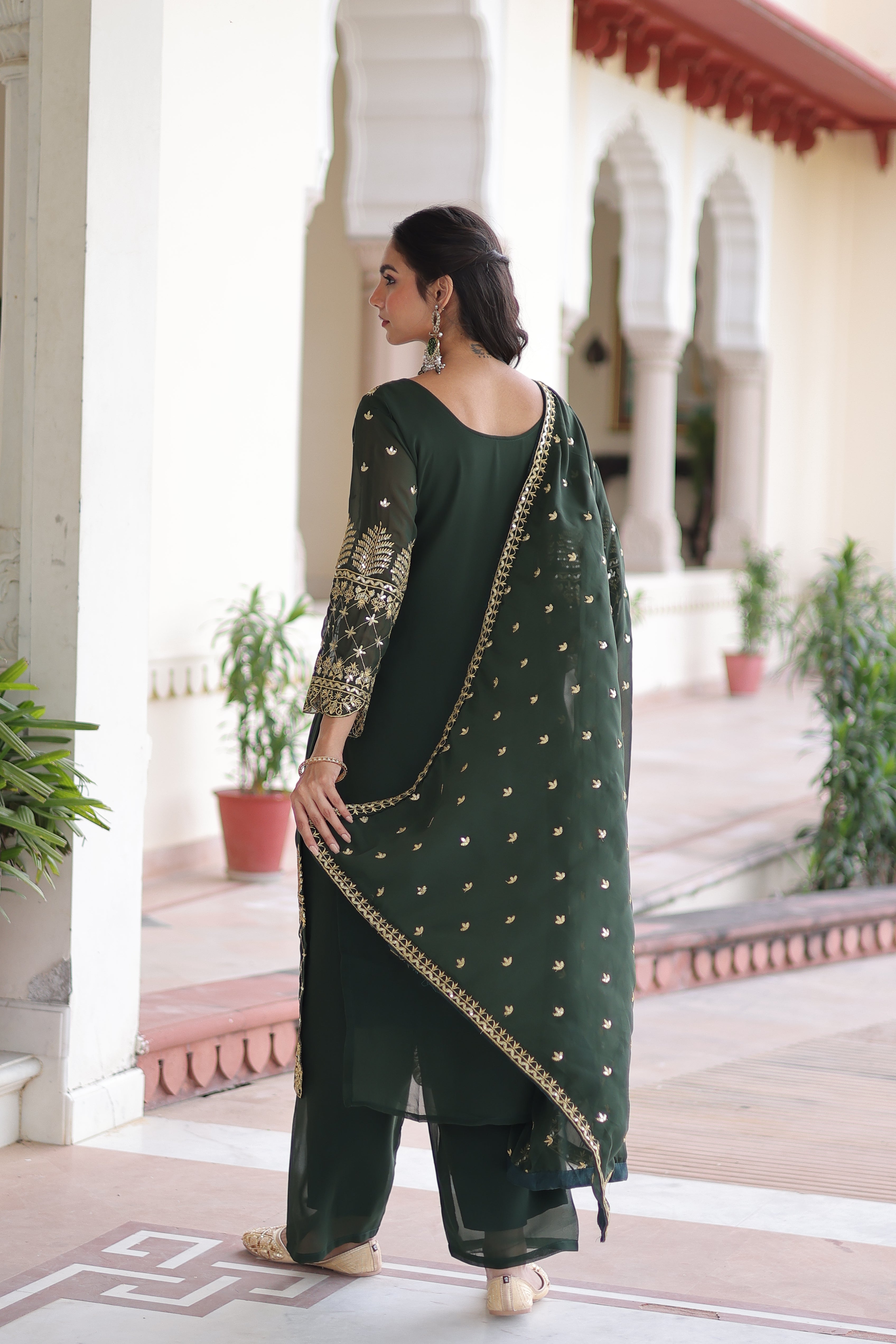 Georgette Embroidered Festive Salwar Kameez for Women