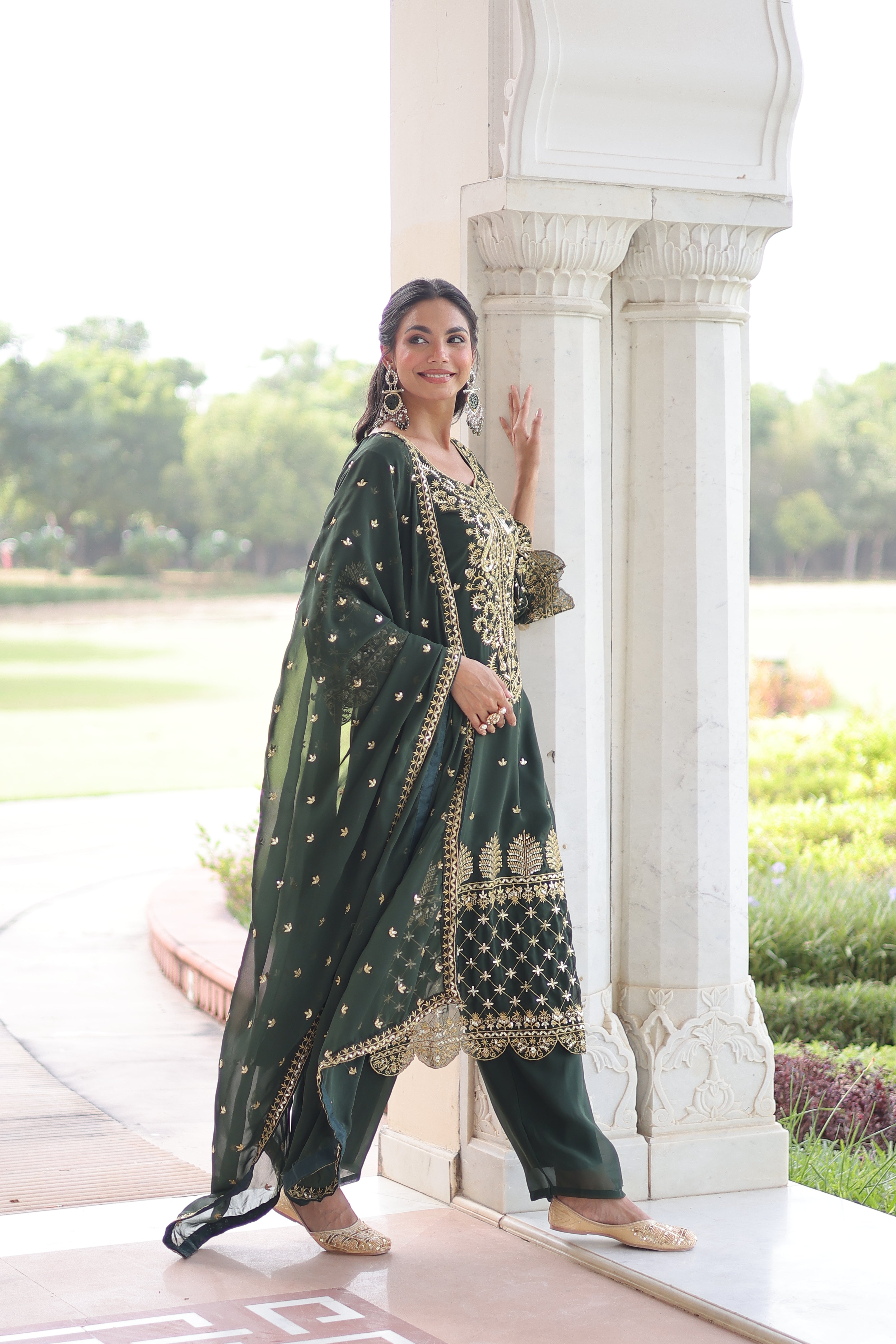 Georgette Embroidered Festive Salwar Kameez for Women