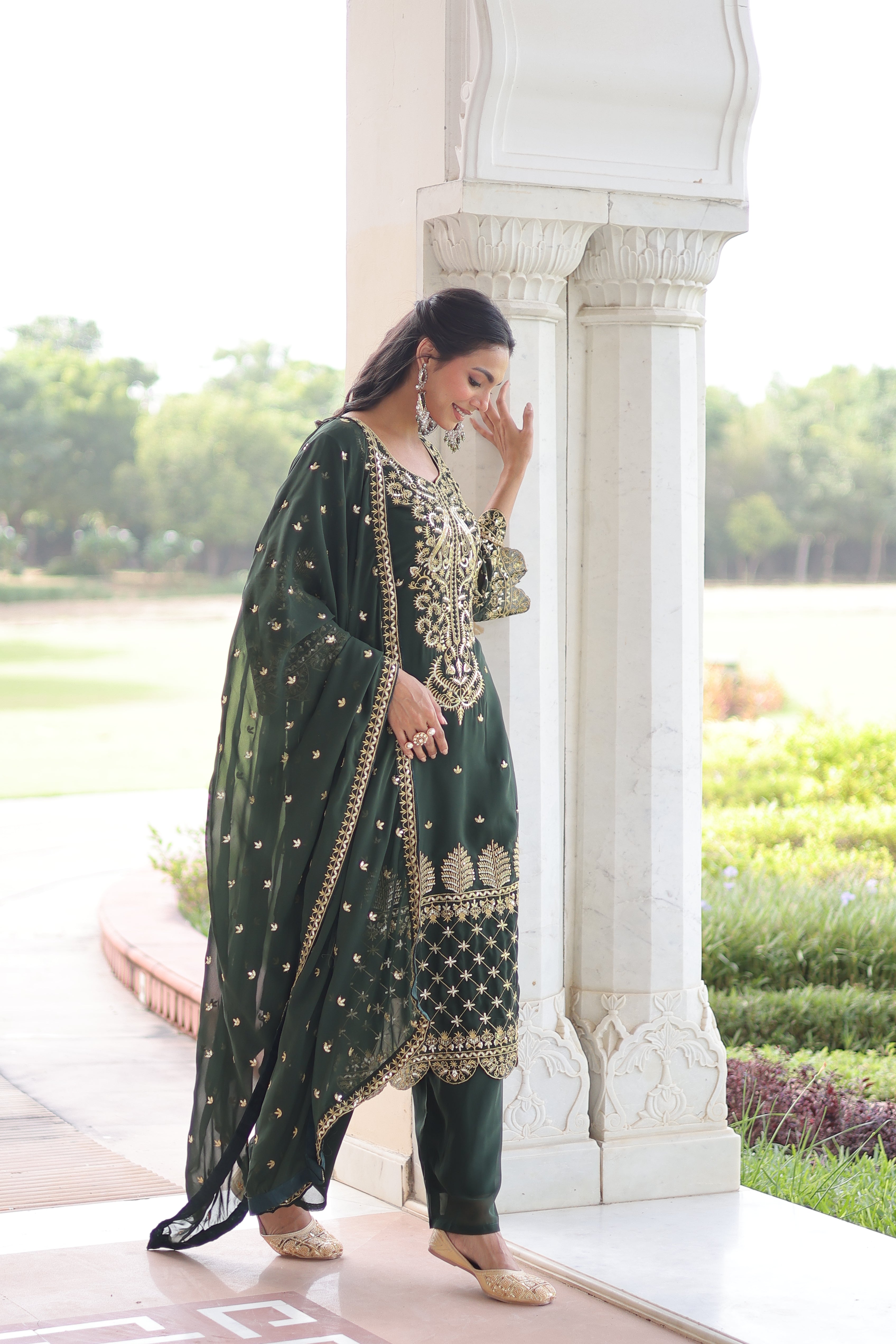 Georgette Embroidered Festive Salwar Kameez for Women