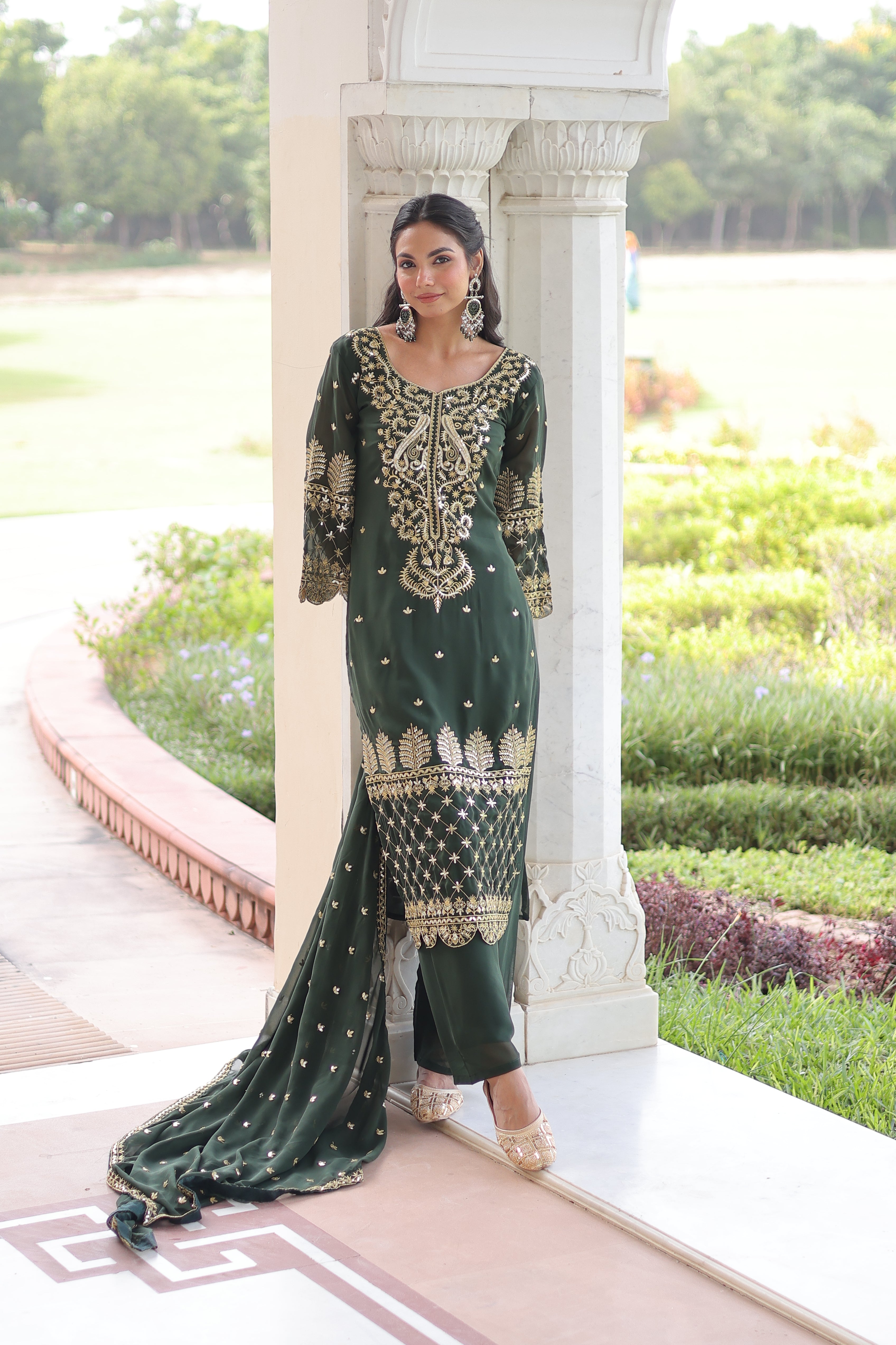 Georgette Embroidered Festive Salwar Kameez for Women