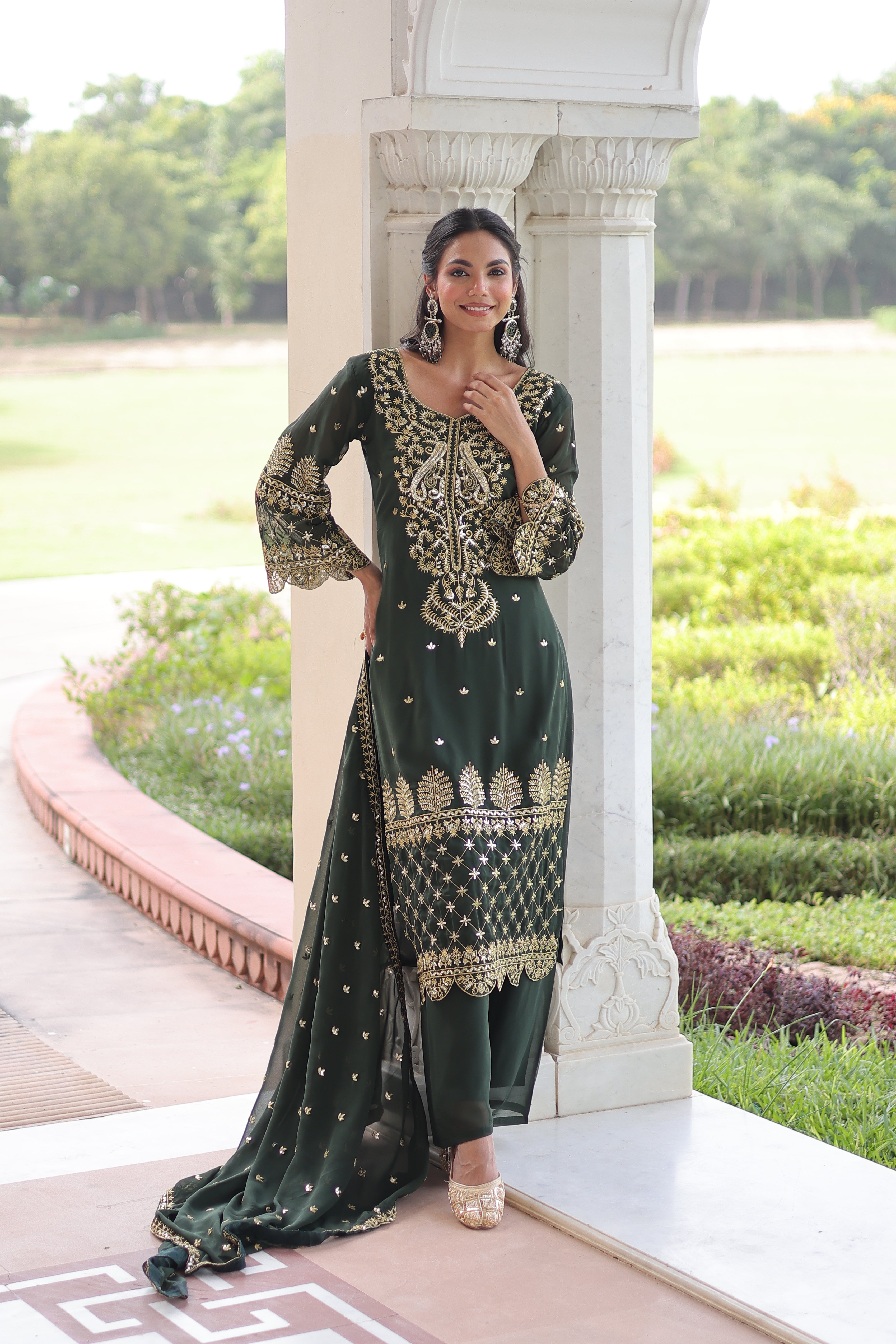 Georgette Embroidered Festive Salwar Kameez for Women