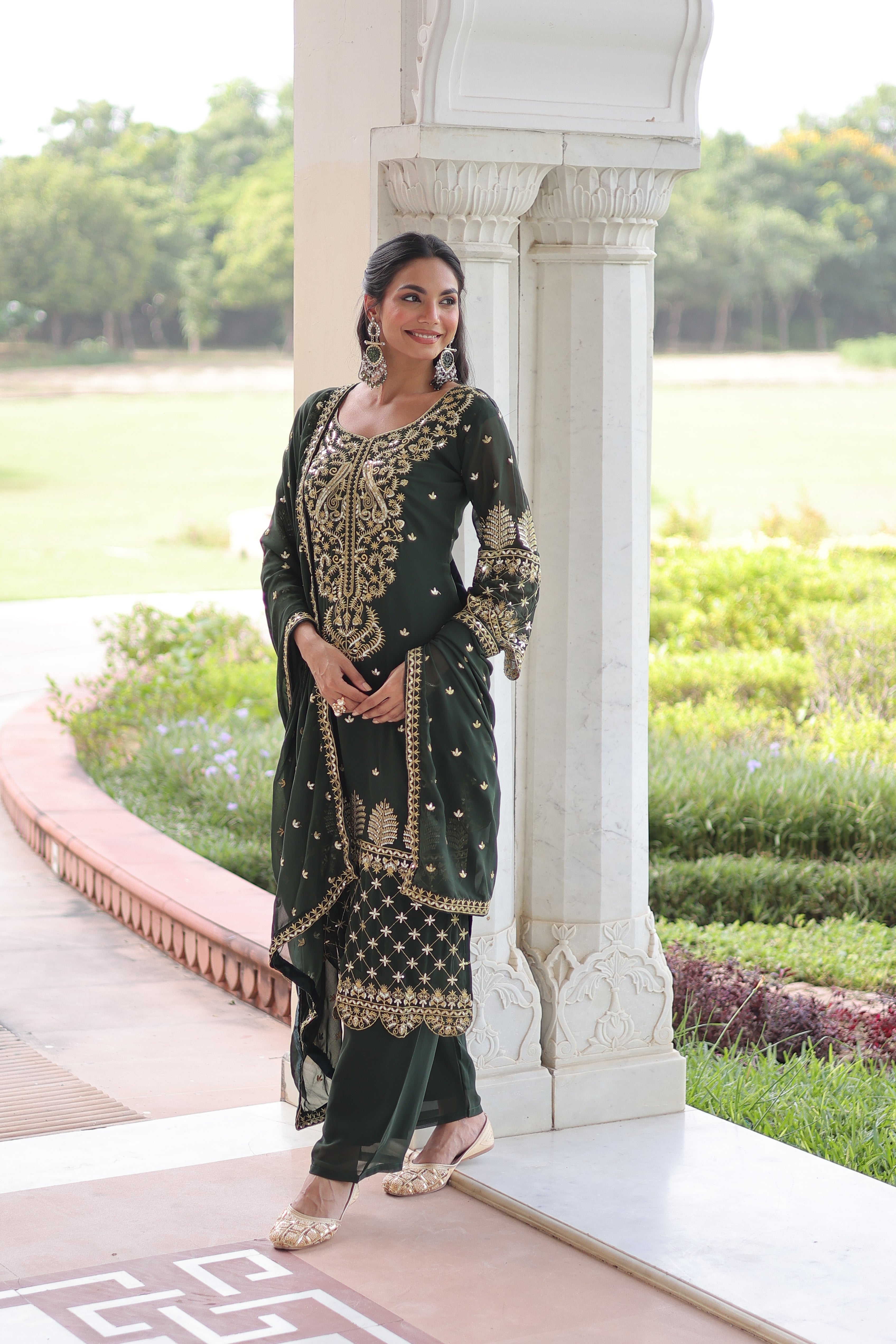 Georgette Embroidered Festive Salwar Kameez for Women