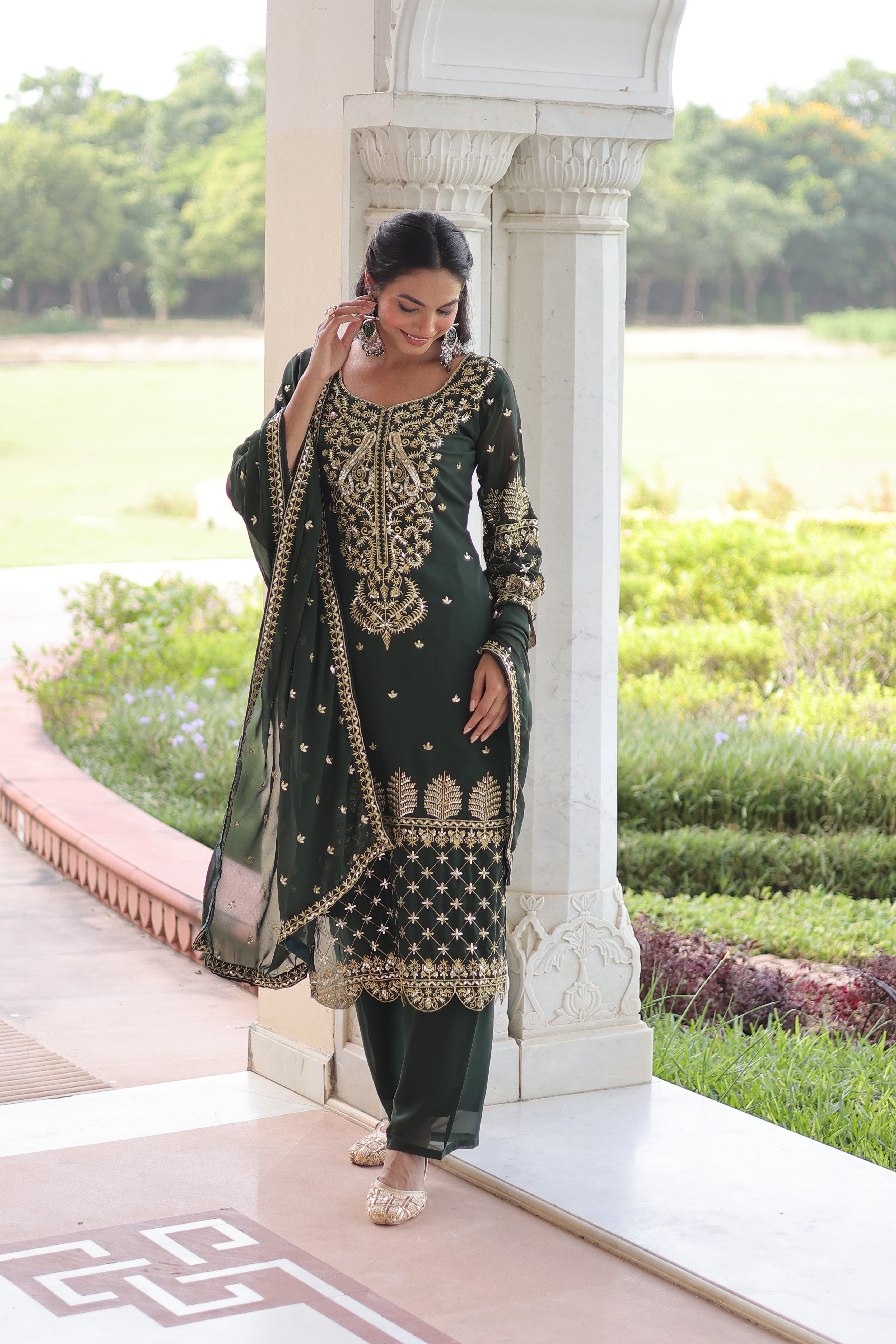 Georgette Embroidered Festive Salwar Kameez for Women