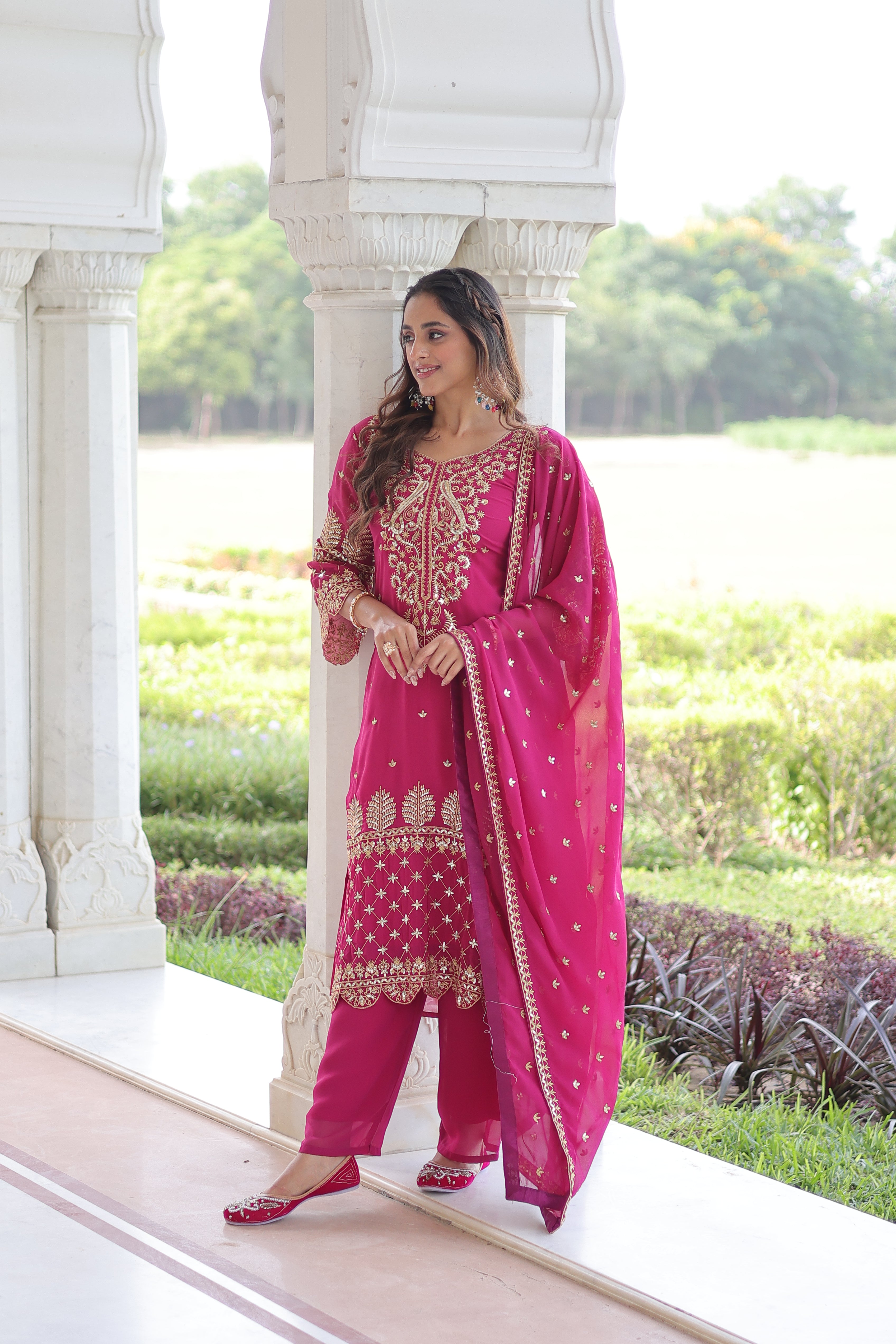 Georgette Embroidered Festive Salwar Kameez for Women