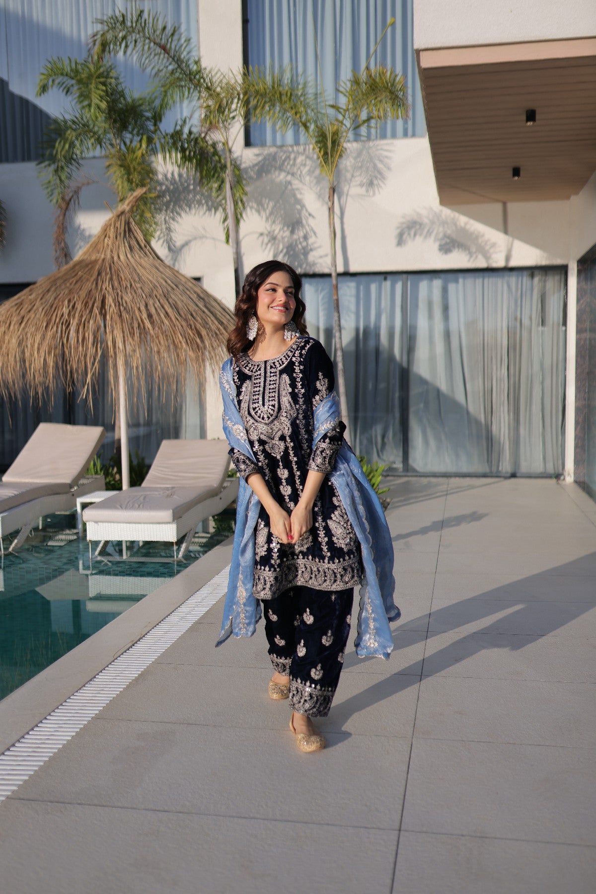 Blue Velvet Zari Embroidered Festive Salwar Kameez