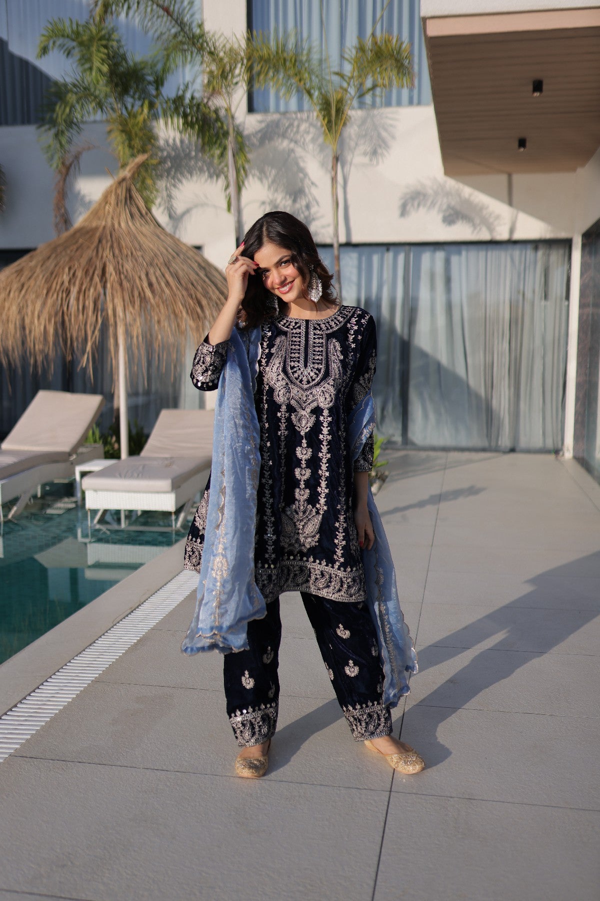 Blue Velvet Zari Embroidered Festive Salwar Kameez