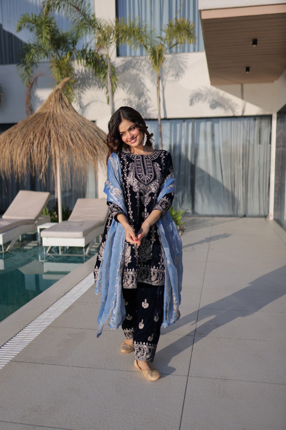 Blue Velvet Zari Embroidered Festive Salwar Kameez
