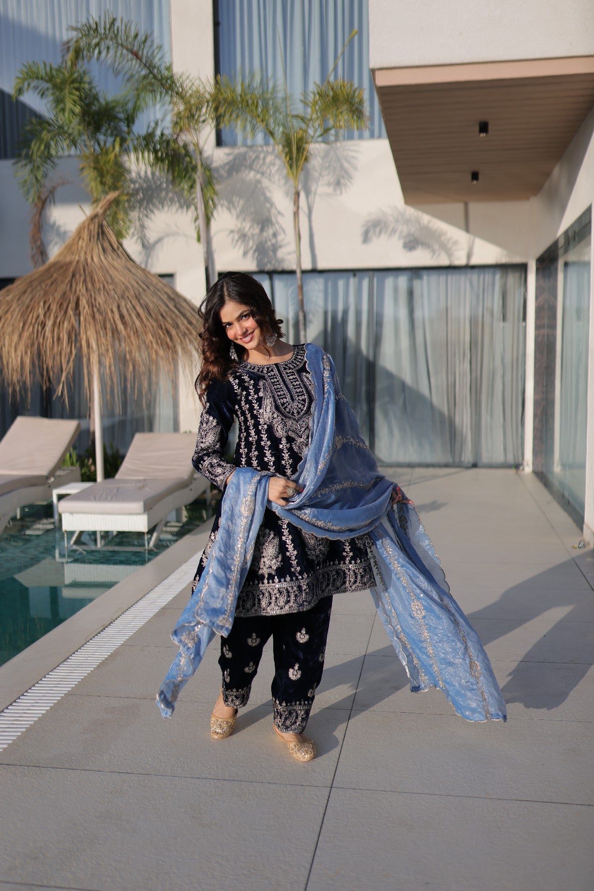 Blue Velvet Zari Embroidered Festive Salwar Kameez