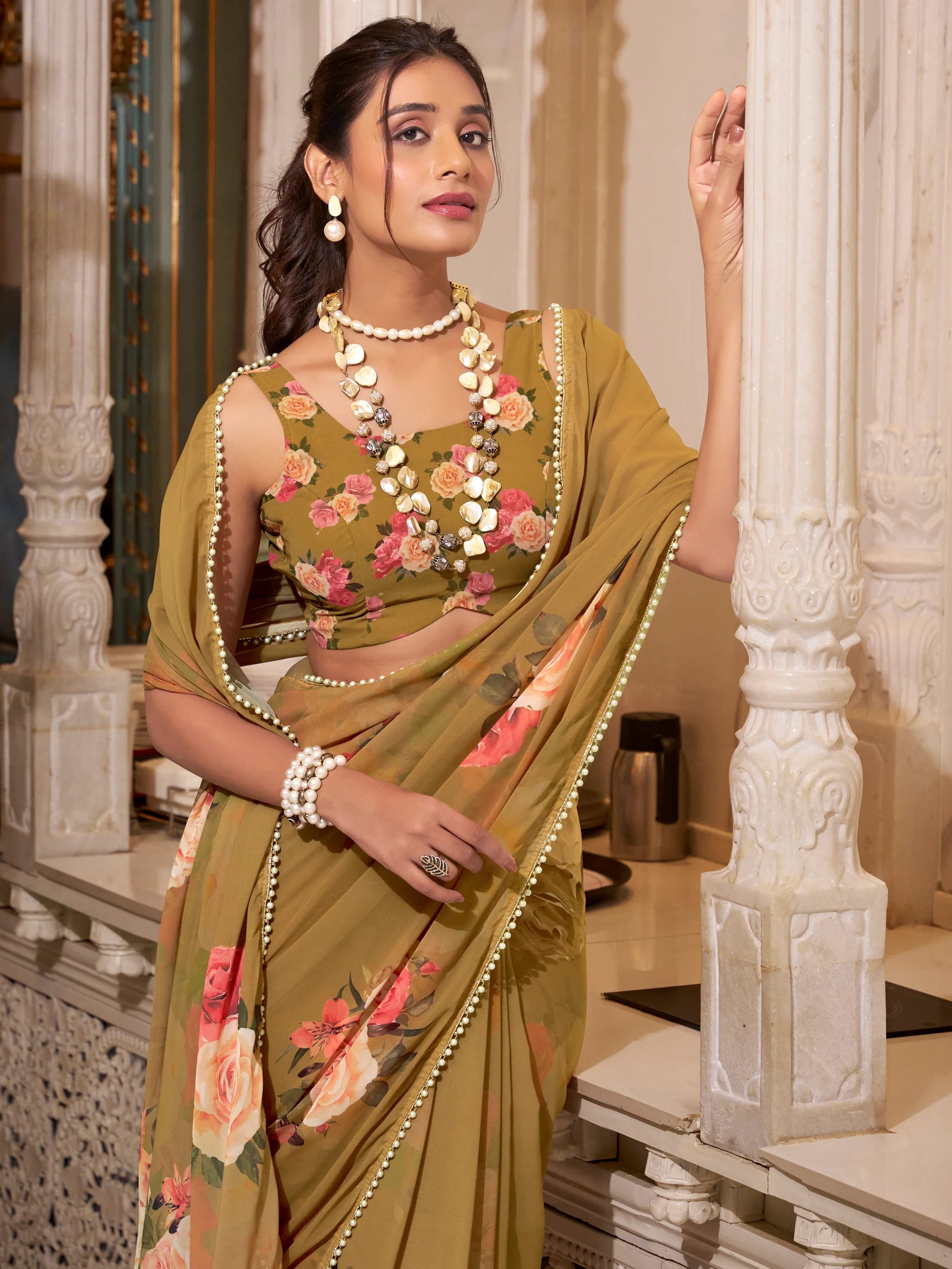 Brown Georgette Saree With Blouse
