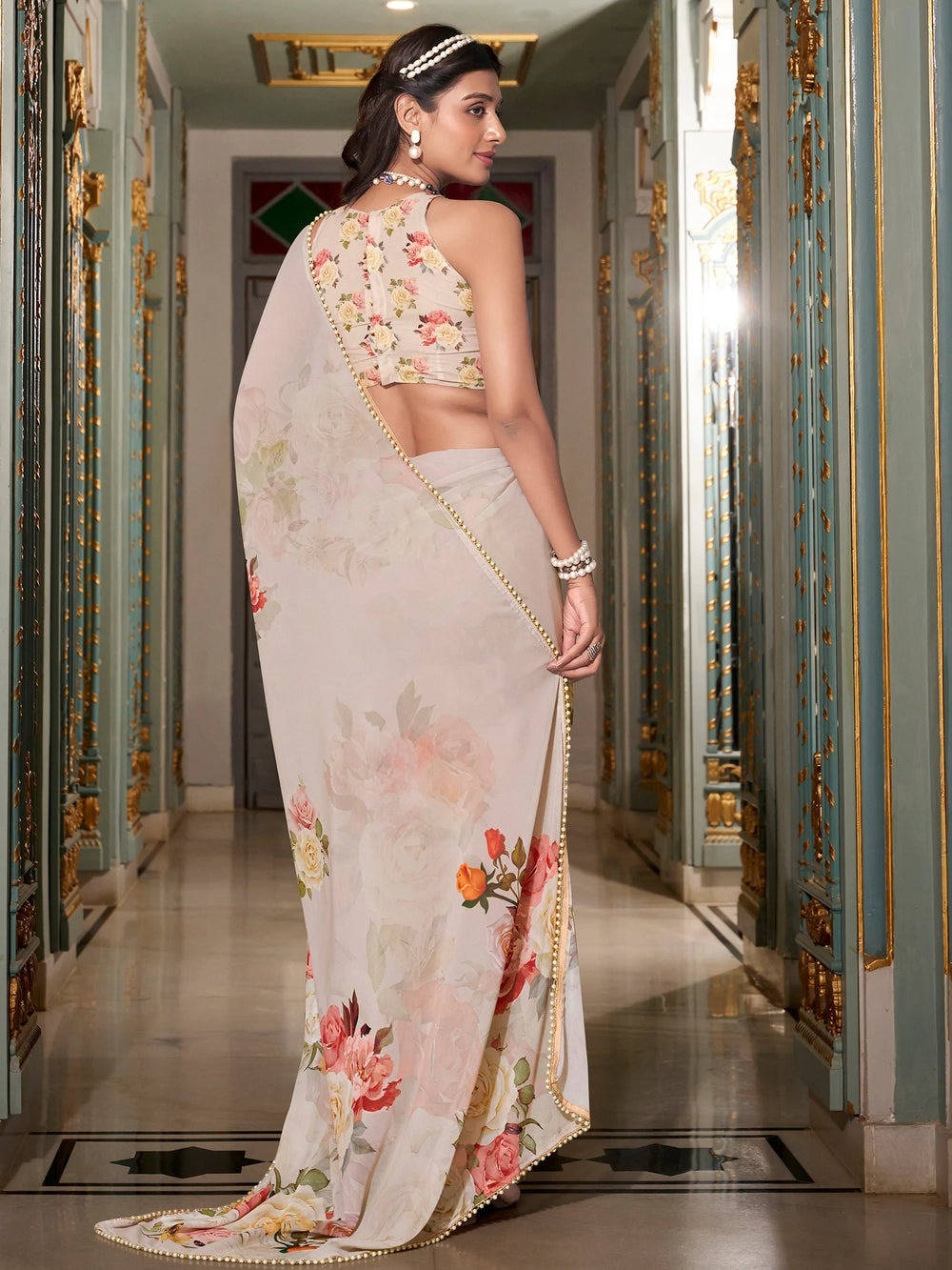Off-White Floral Printed Office Wear Saree With Blouse